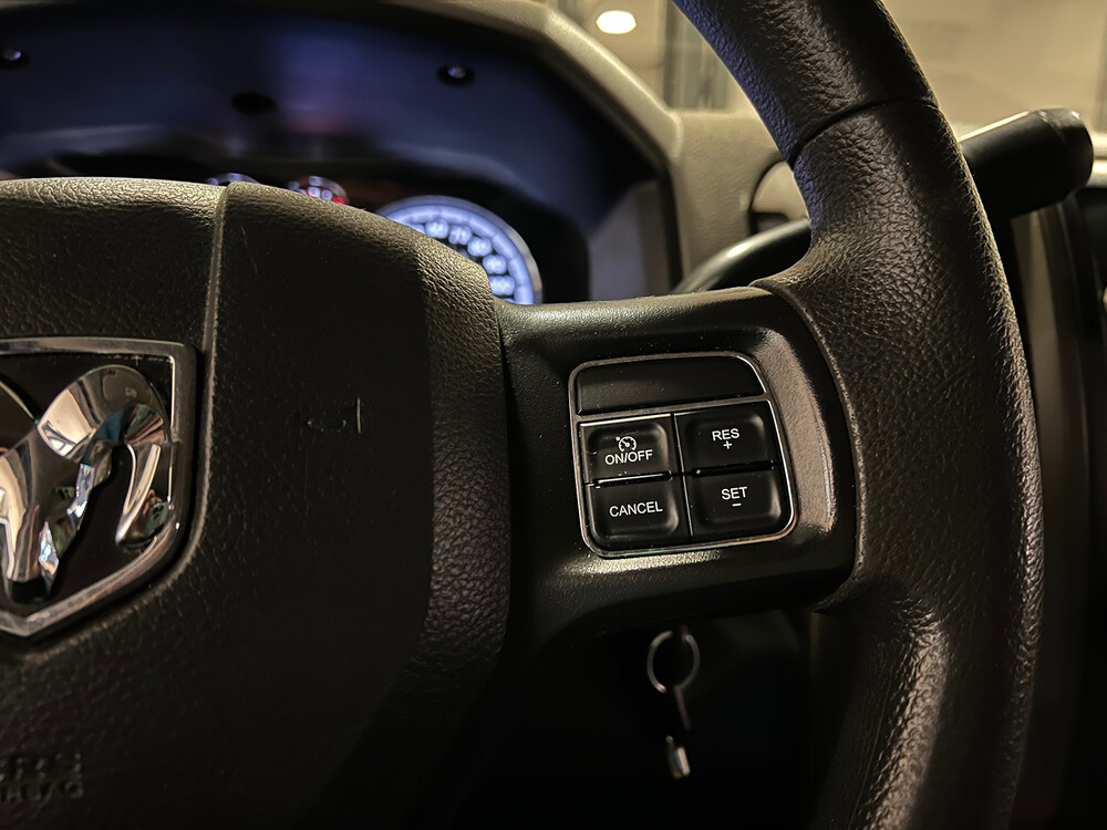 Dodge Ram 1500 5.7 V8 4x4 Hemi Quad Cab Sport 389pk 2012, V-699-PN