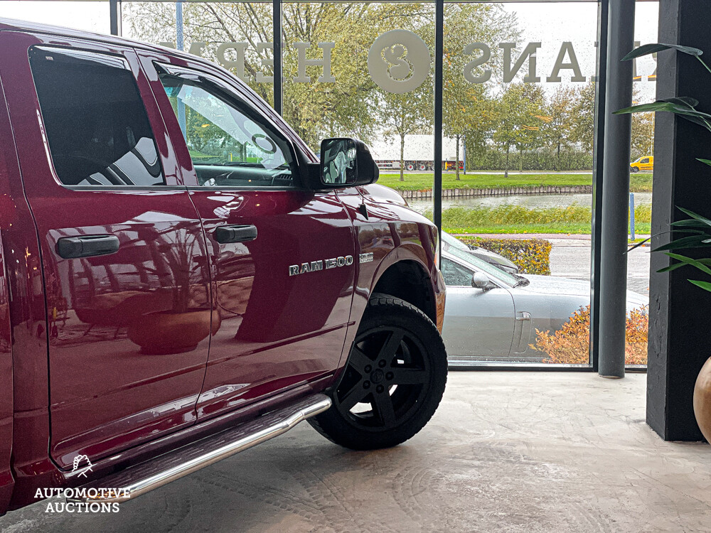 Dodge Ram 1500 5.7 V8 4x4 Hemi Quad Cab Sport 389pk 2012, V-699-PN