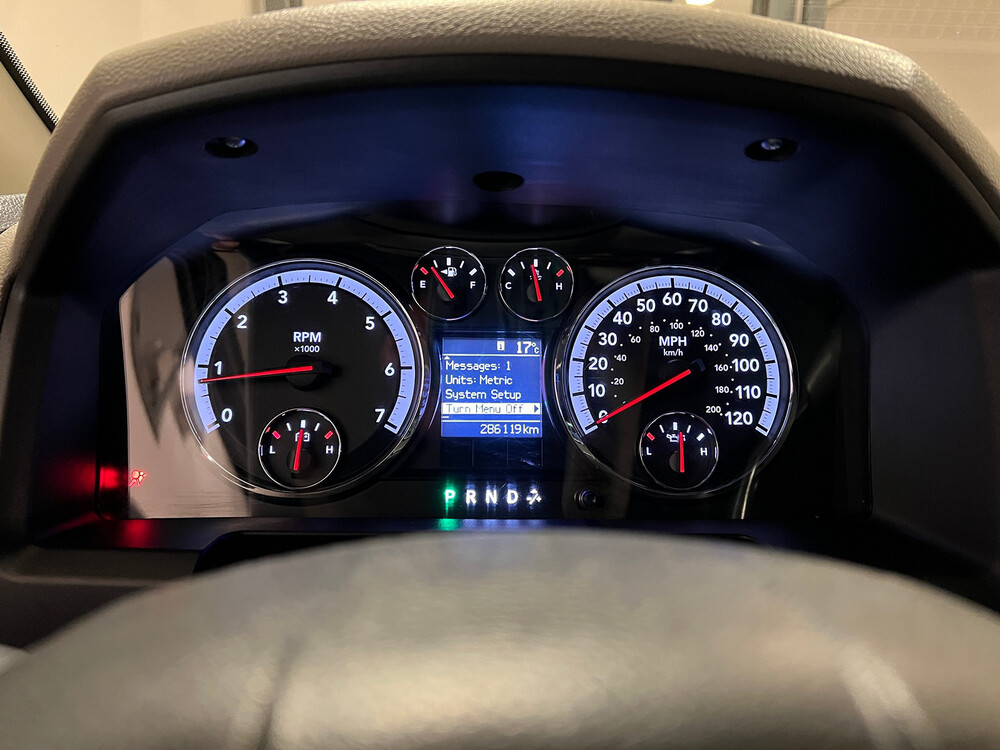 Dodge Ram 1500 5.7 V8 4x4 Hemi Quad Cab Sport 389pk 2012, V-699-PN