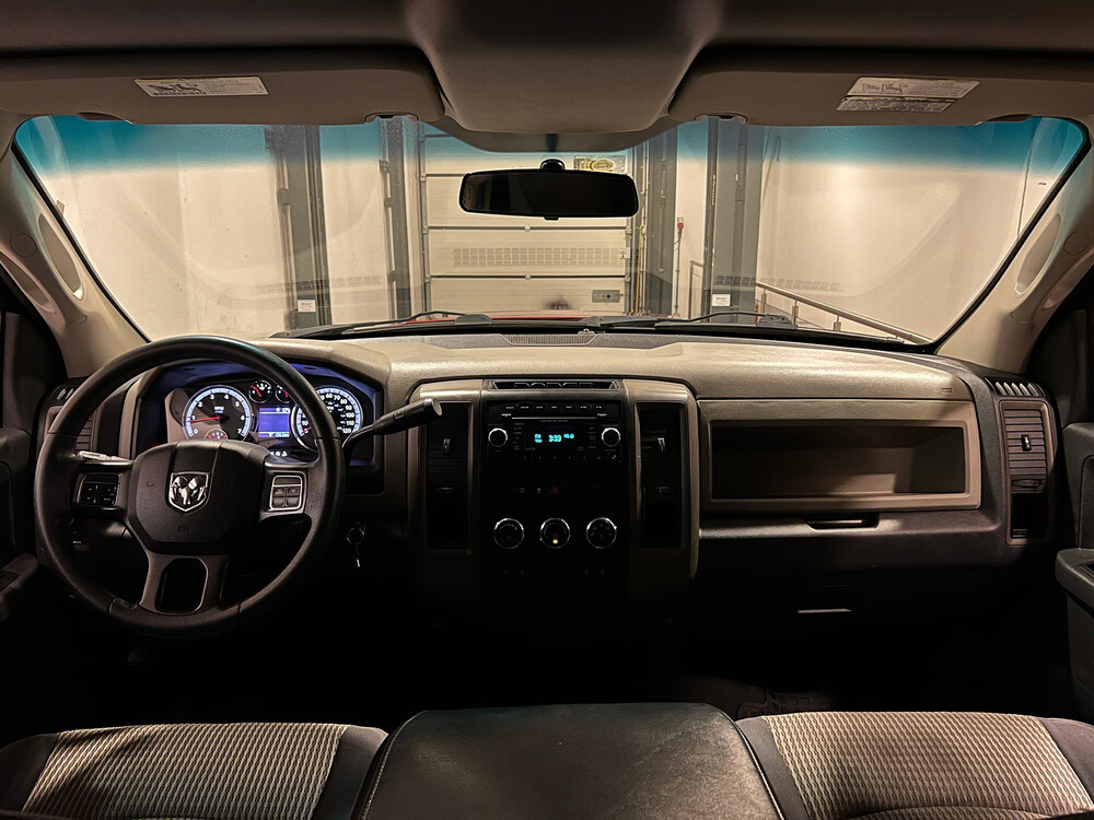 Dodge Ram 1500 5.7 V8 4x4 Hemi Quad Cab Sport 389pk 2012, V-699-PN