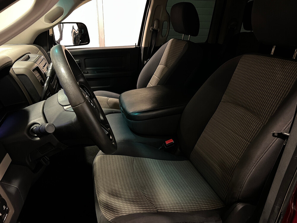 Dodge Ram 1500 5.7 V8 4x4 Hemi Quad Cab Sport 389pk 2012, V-699-PN