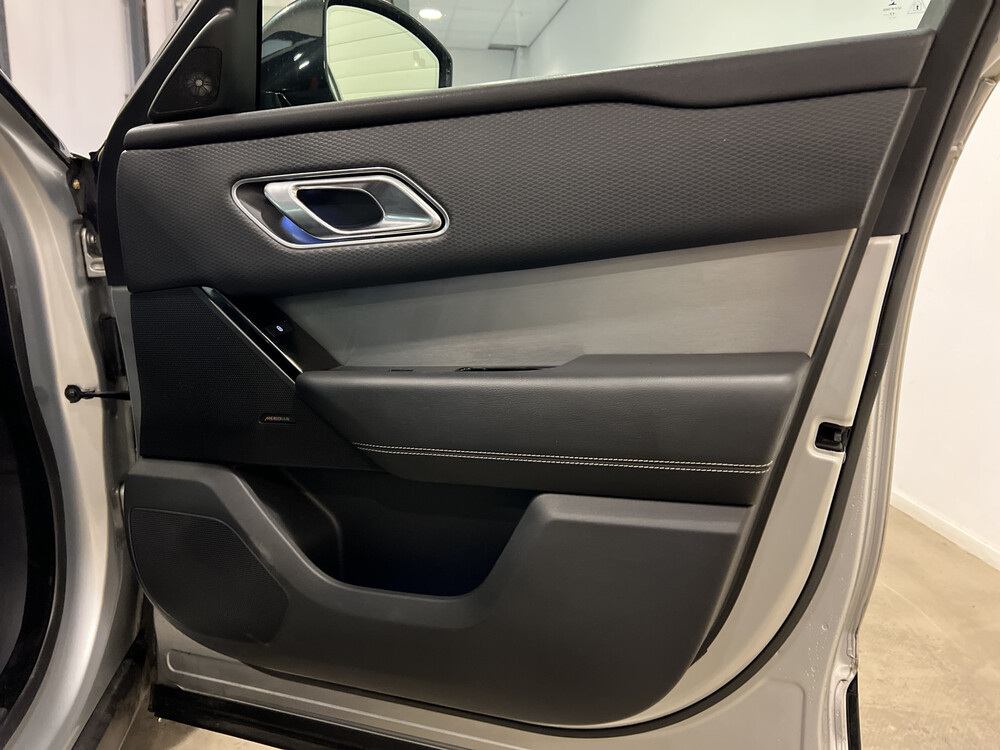 Landrover Range Rover Velar 2.0 I4 AWD R-Dynamic 241 PS 2018, K-098-VF.