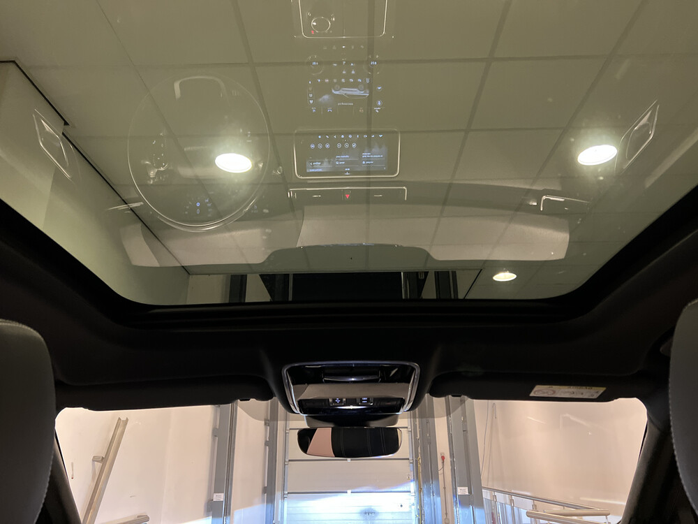 Landrover Range Rover Velar 2.0 I4 AWD R-Dynamic 241 PS 2018, K-098-VF.