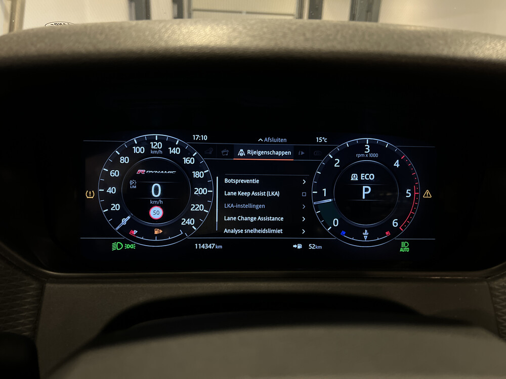 Landrover Range Rover Velar 2.0 I4 AWD R-Dynamic 241 PS 2018, K-098-VF.