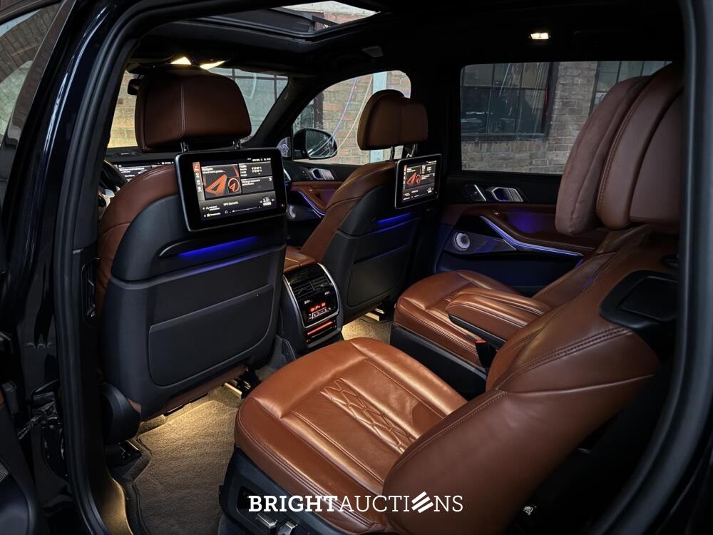 BMW X7 M50d High Executive M-Sport 400pk 2019, NL-Kenteken