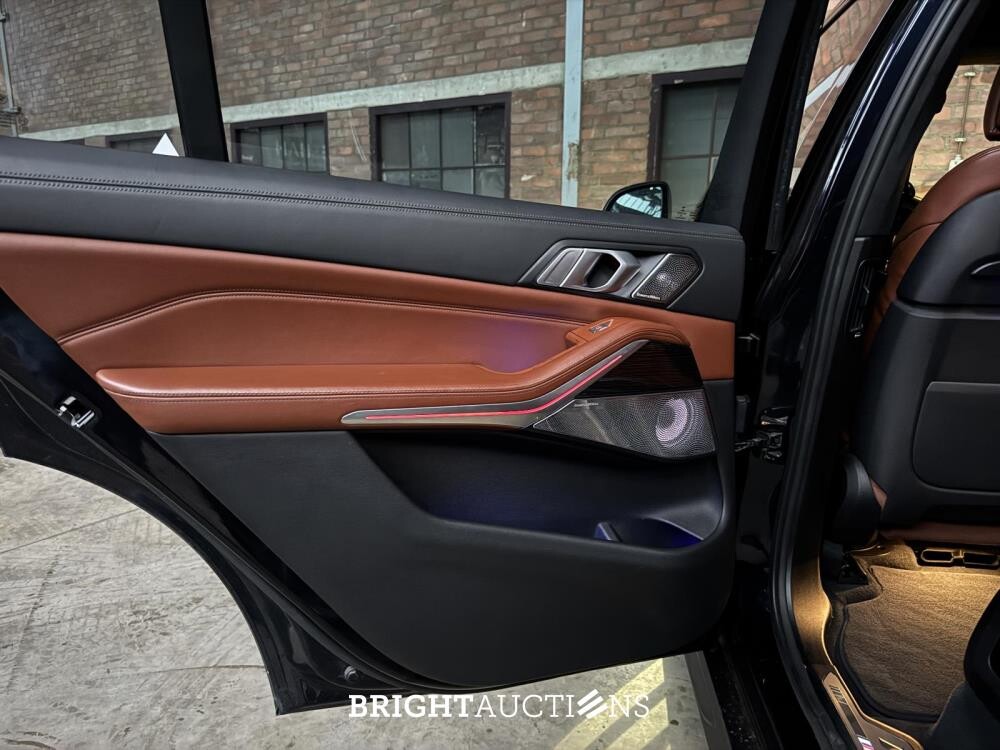 BMW X7 M50d High Executive M-Sport 400pk 2019, NL-Kenteken