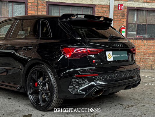 Audi RS3 Sportback 2.5 TFSI Quattro -Milltek- 400pk 2023, NL-Kenteken