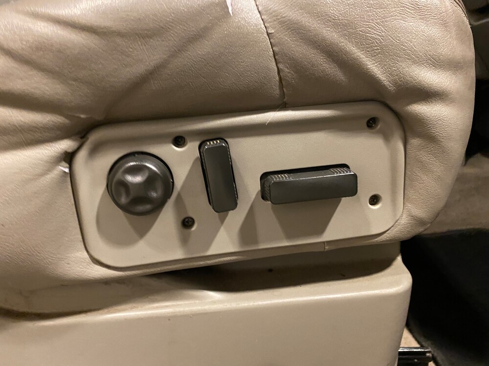 Chevrolet Silverado 5.3 V8 4x4 271pk 2000 -Org. NL-, 01-VN-NR