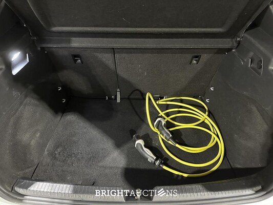 Volkswagen ID.3 First 58 kWh 204hp 2020 (Original-NL + 1. Besitzer), J-473-ZZ