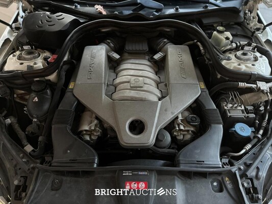 Mercedes-Benz E63 AMG 6.3 V8 -CARBON- 525pk 2010 (Origineel-NL) E-Klasse, 47-LKB-6