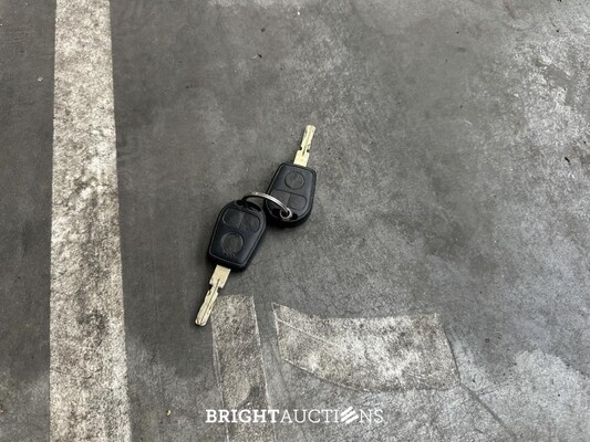 BMW 840Ci 4.4 V8 8-Serie 275PK 1997