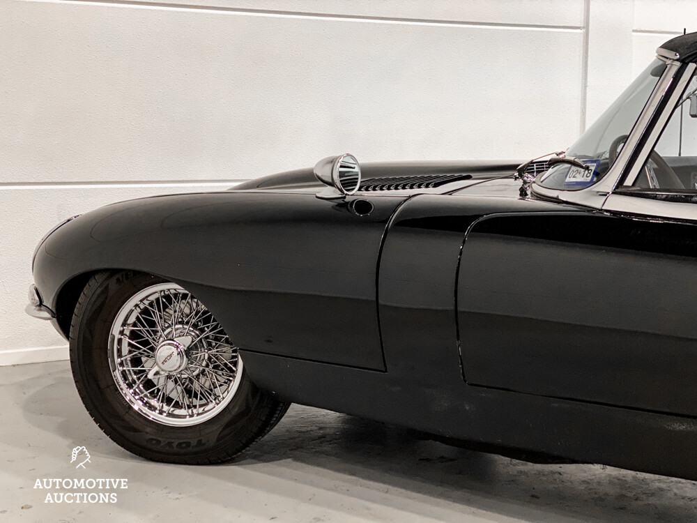 Jaguar E-Type Series 1 OTS 4.2 Zes-in-Lijn Cabriolet 1967, DZ-73-87