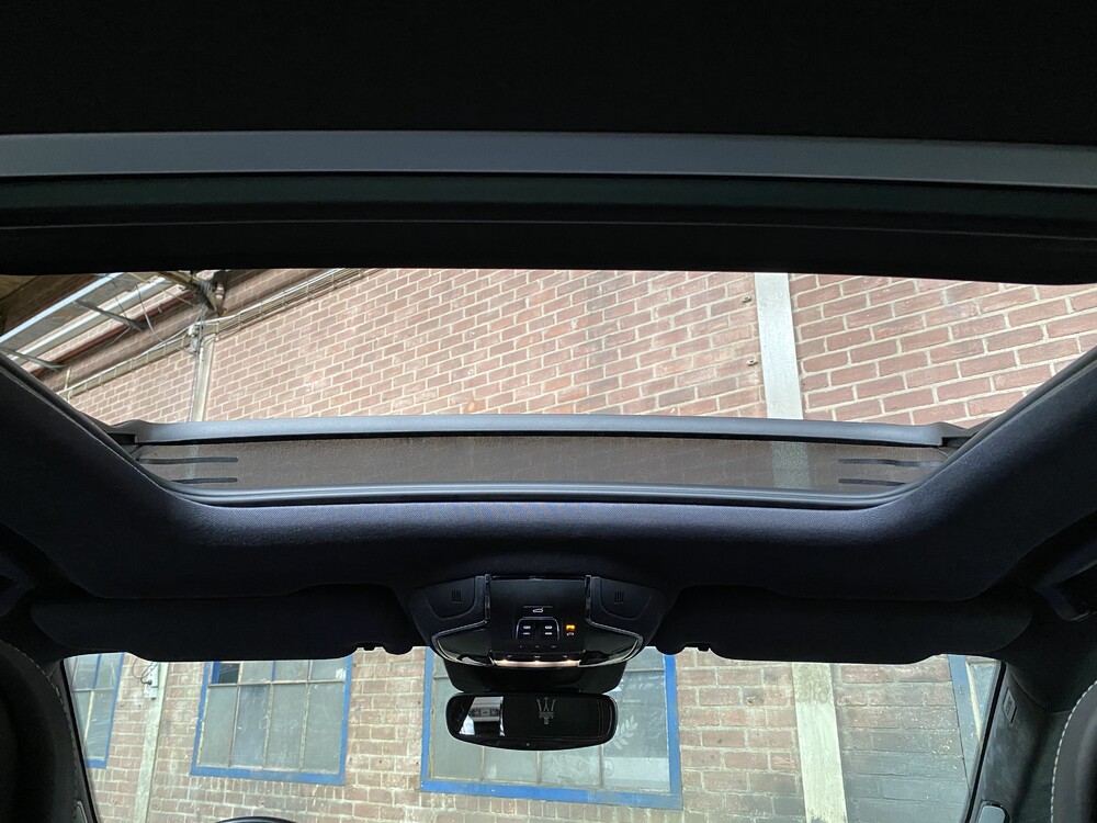 Maserati Levante S 3.0 V6 GranLusso 430pk 2019 -Org. NL- FACELIFT, XL-035-N