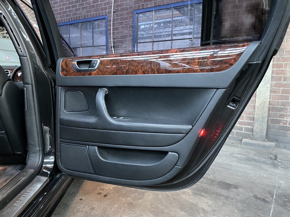 Bentley Continental Flying Spur 6.0 W12 560pk 2009