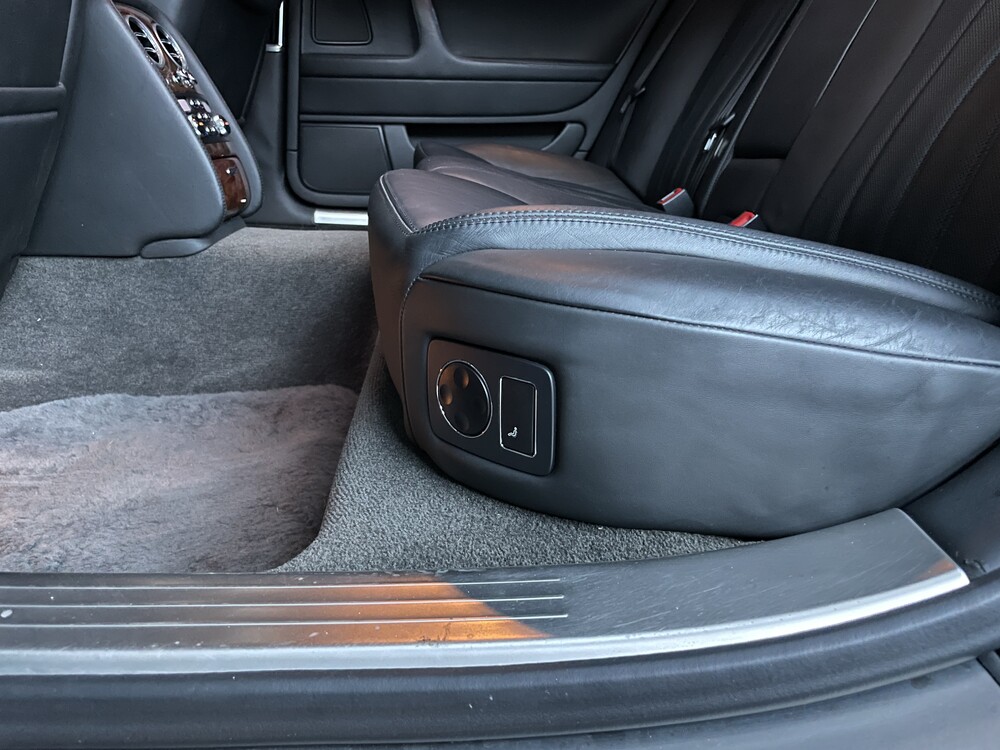 Bentley Continental Flying Spur 6.0 W12 560pk 2009