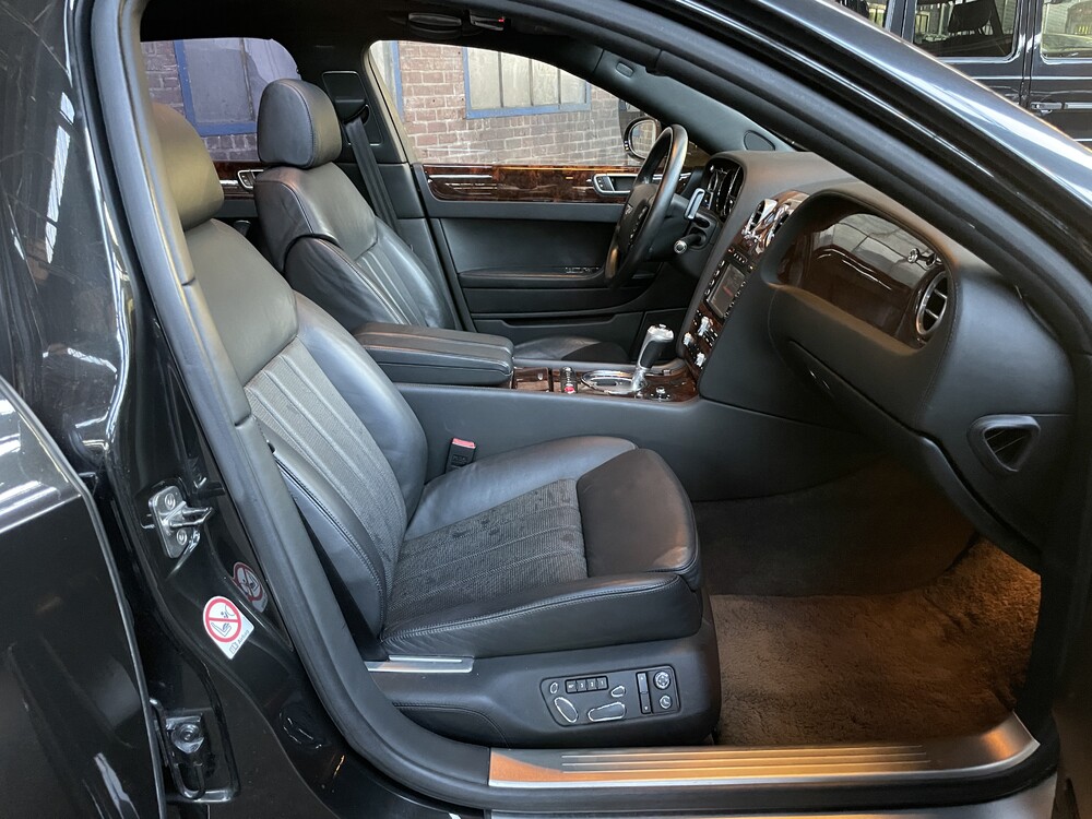 Bentley Continental Flying Spur 6.0 W12 560pk 2009