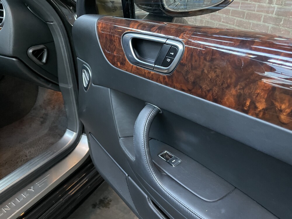 Bentley Continental Flying Spur 6.0 W12 560pk 2009