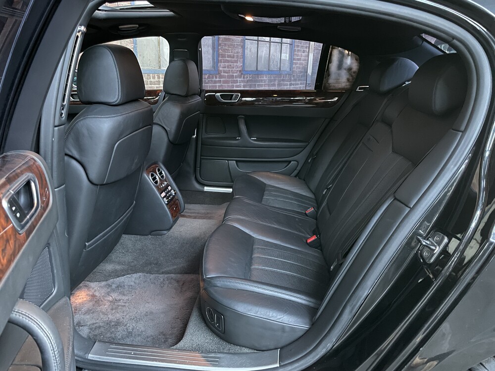 Bentley Continental Flying Spur 6.0 W12 560pk 2009