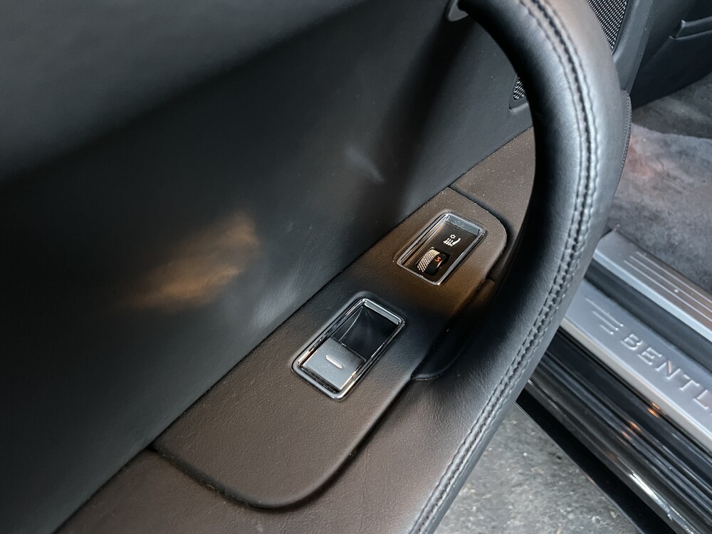 Bentley Continental Flying Spur 6.0 W12 560pk 2009