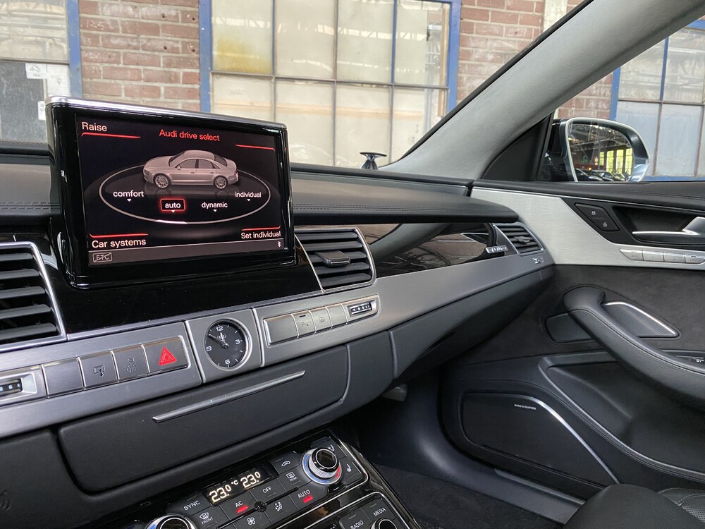 Audi A8 L W12 Quattro Pro Line + ABT 6.3 W12 500pk 2011