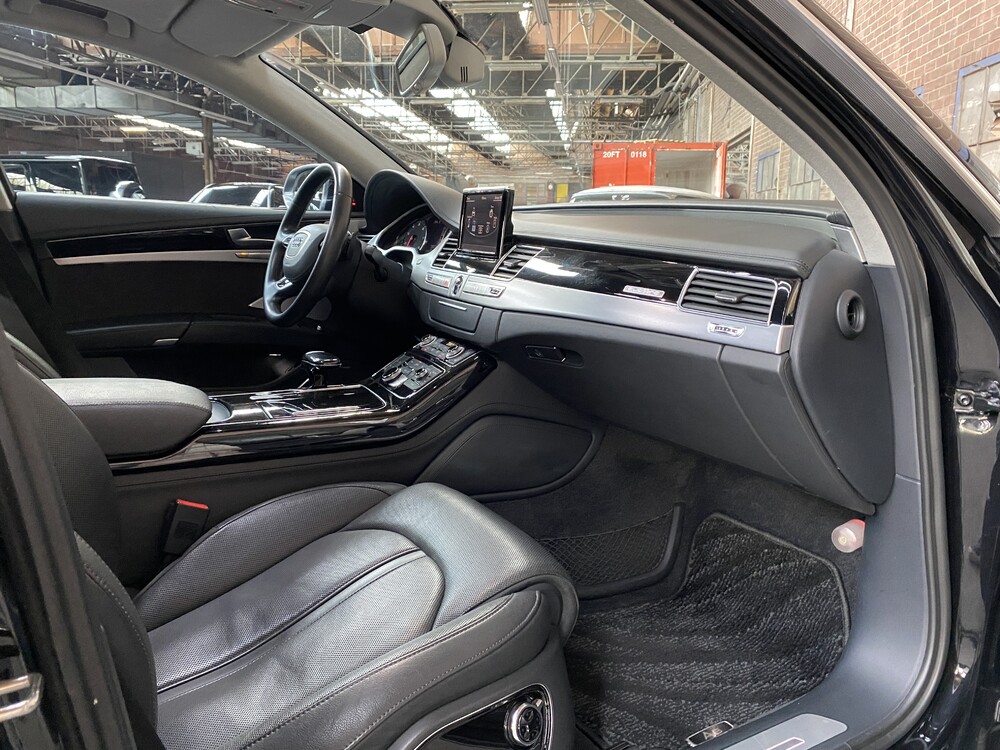 Audi A8 L W12 Quattro Pro Line + ABT 6.3 W12 500pk 2011