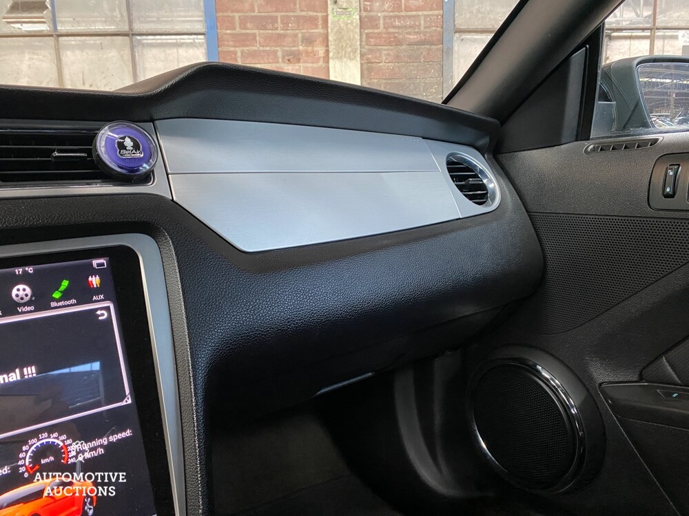 Ford Mustang GT 416pk 2013