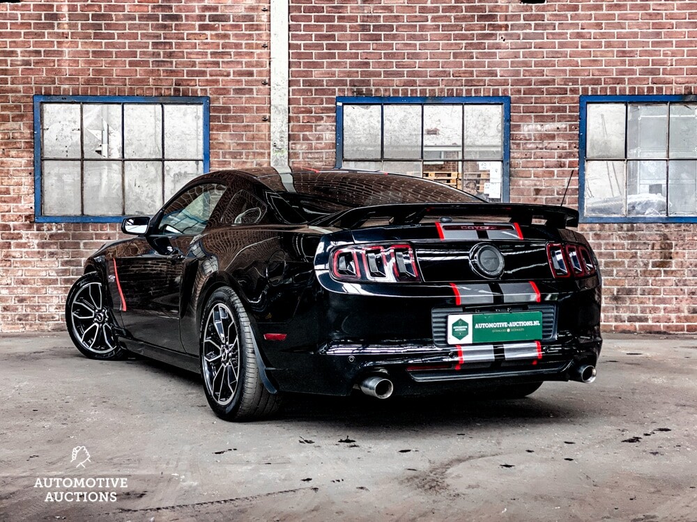 Ford Mustang GT 416pk 2013