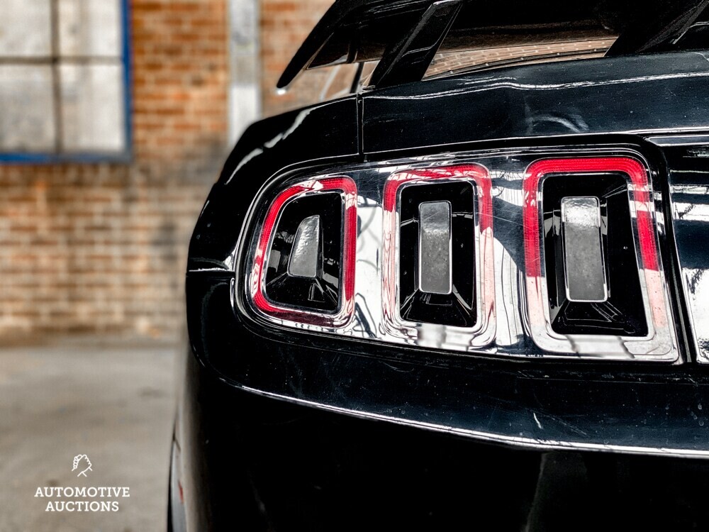 Ford Mustang GT 416pk 2013