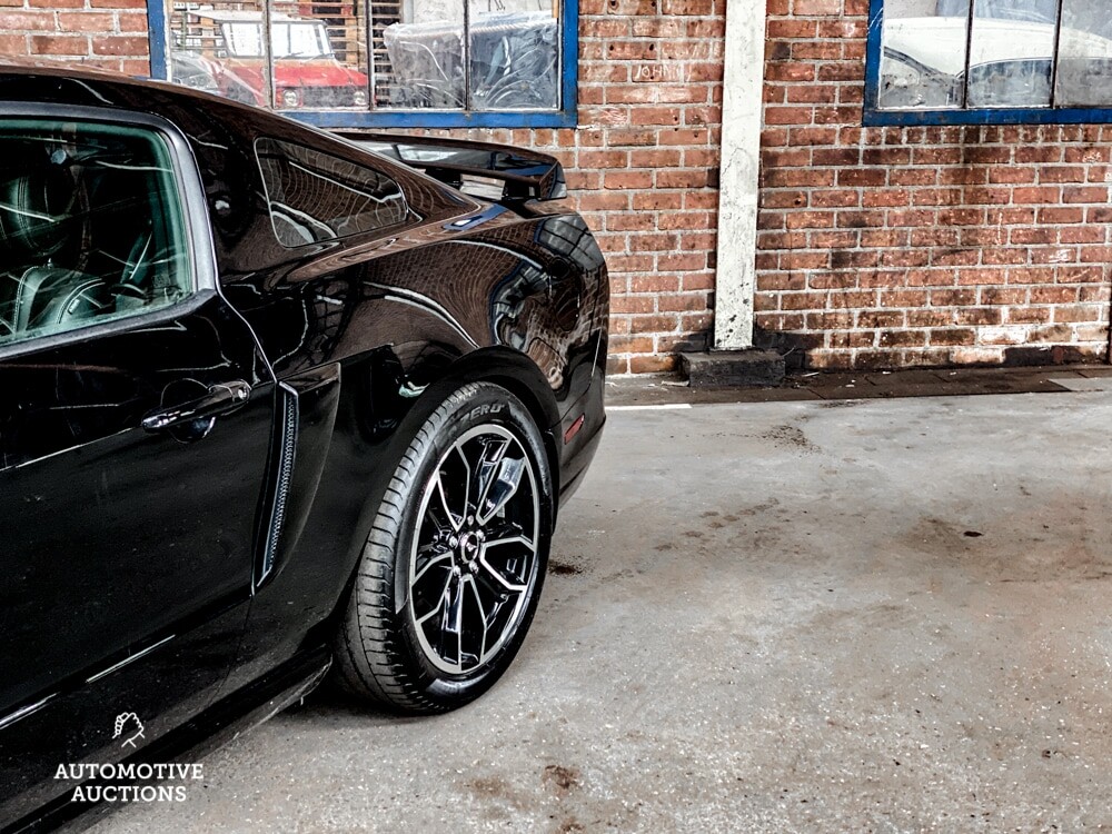 Ford Mustang GT 416pk 2013