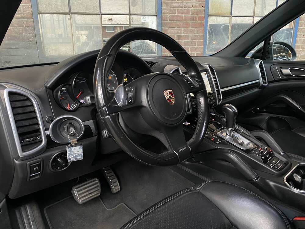Porsche Cayenne S 4.8 V8 400pk 2010, 39-RDR-4