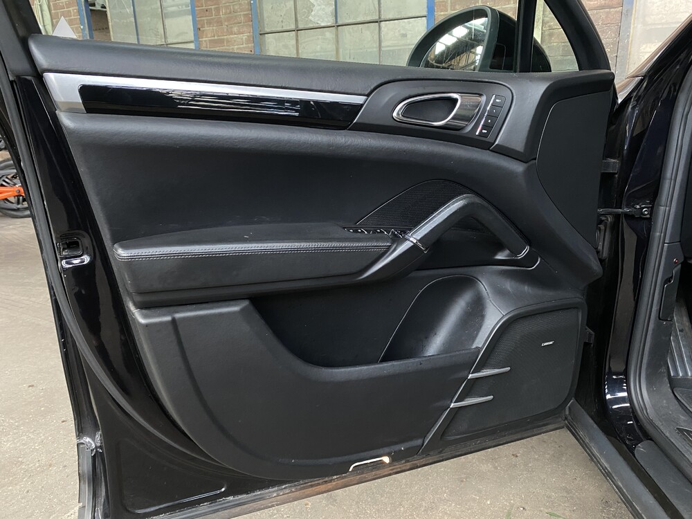 Porsche Cayenne S 4.8 V8 400pk 2010, 39-RDR-4