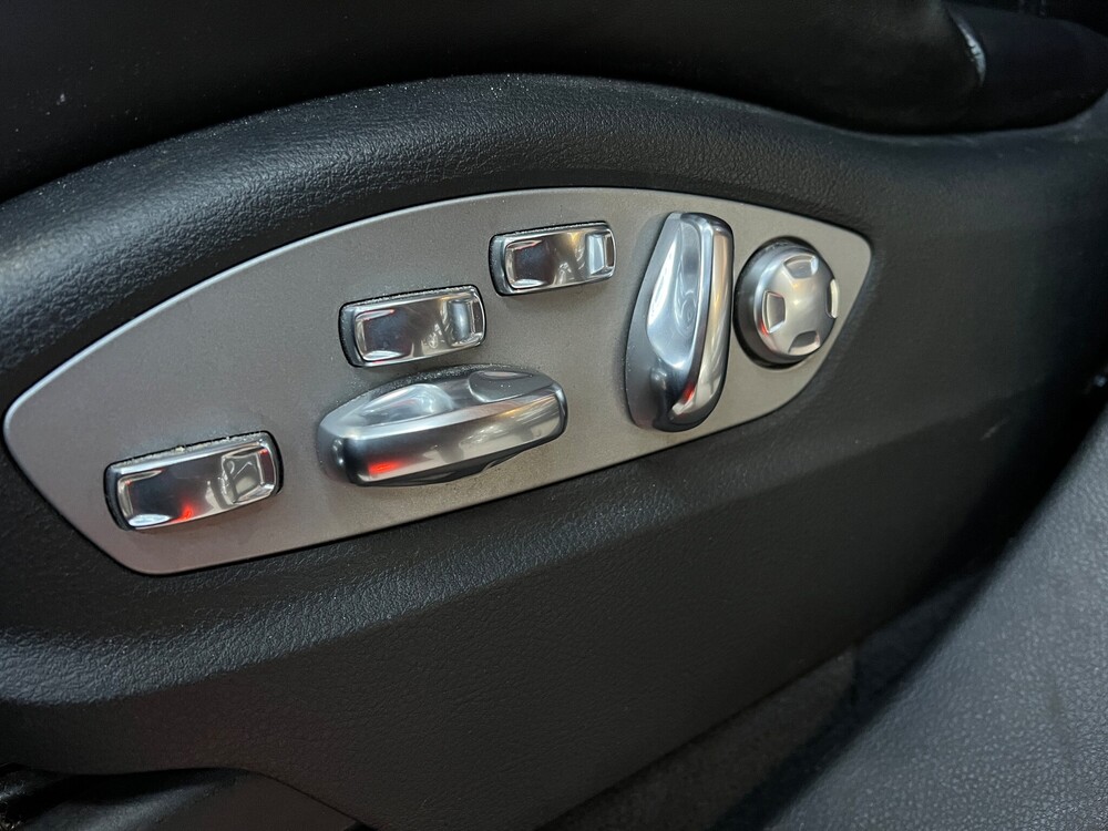 Porsche Cayenne 4.8 Turbo 500pk 2012, 71-ZVF-9