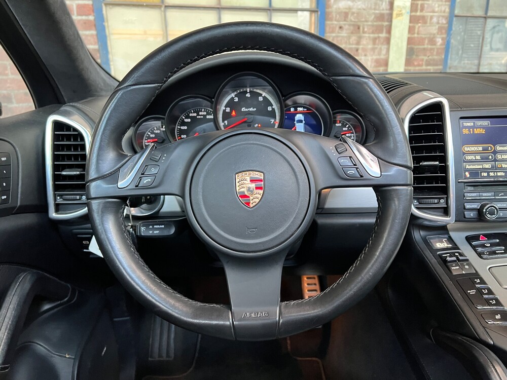 Porsche Cayenne 4.8 Turbo 500pk 2012, 71-ZVF-9