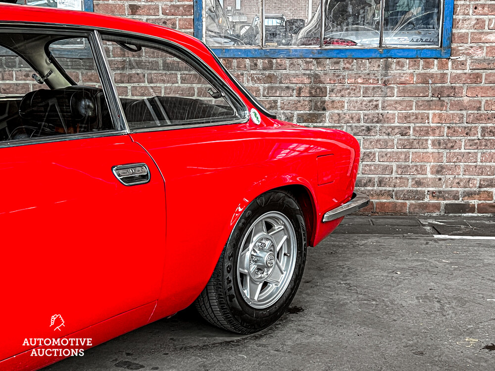 Alfa Romeo GTV 2000 Veloce 2.0 150hp 1971, AL-59-24.
