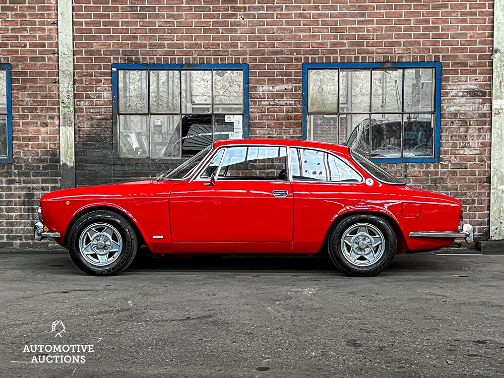 Alfa Romeo GTV 2000 Veloce 2.0 150hp 1971, AL-59-24.