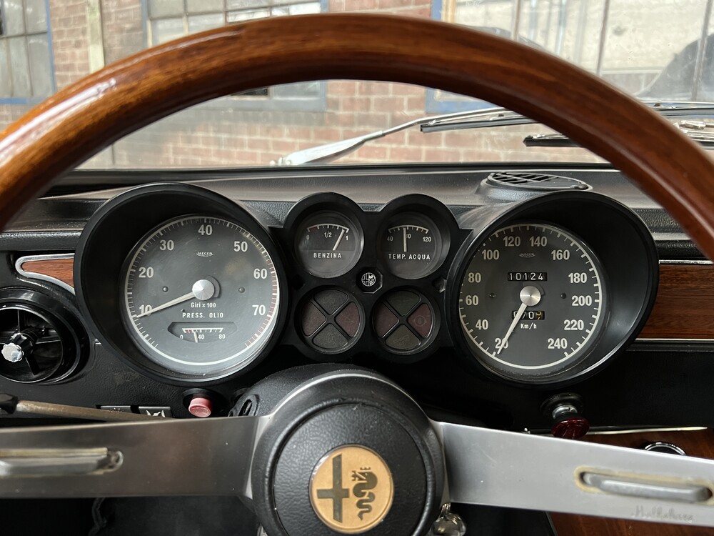 Alfa Romeo GTV 2000 Veloce 2.0 150hp 1971, AL-59-24.