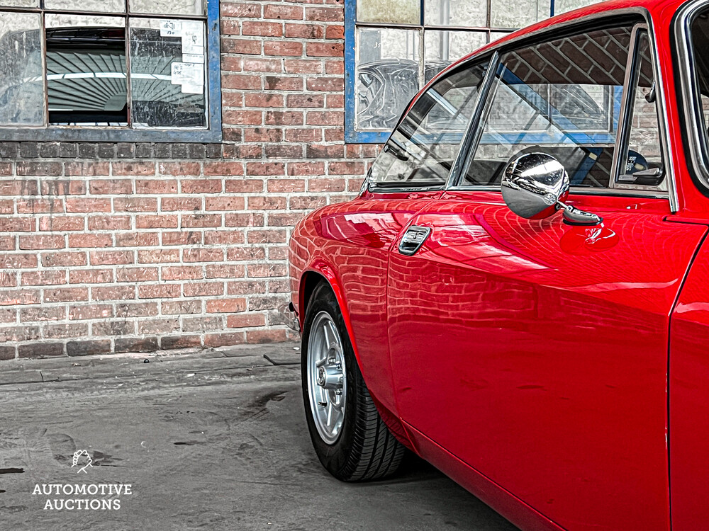 Alfa Romeo GTV 2000 Veloce 2.0 150hp 1971, AL-59-24.