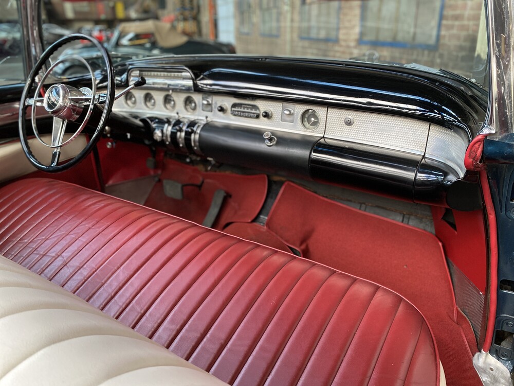 Buick Roadmaster Convertible 76C V8 Convertible 1954.