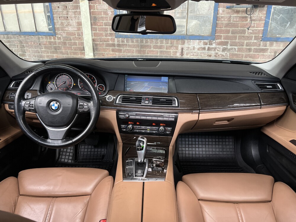 BMW 750i High Executive F04 4.4 V8 7 Series 407HP 2009.