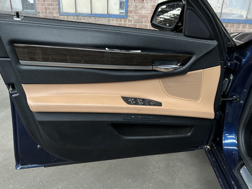 BMW 750i High Executive F04 4.4 V8 7 Series 407HP 2009.