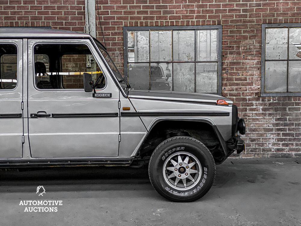 Mercedes-Benz 300GD Turbo Barndoors G-class 125hp 1980, P-061-DS.