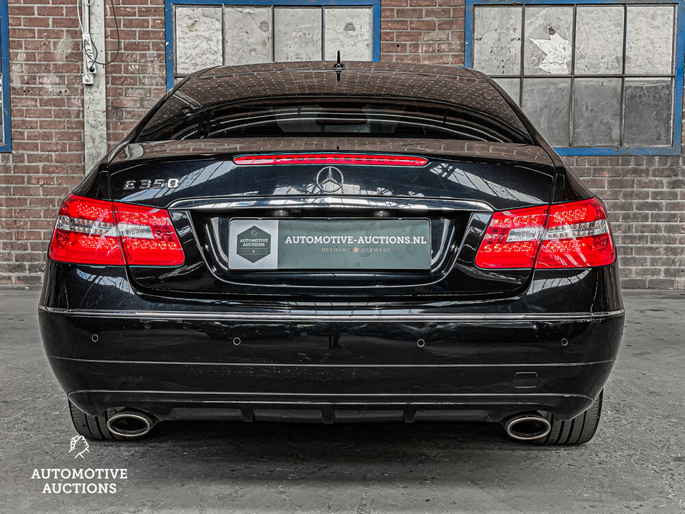 Mercedes-Benz E350 CGI Coupé 292hp 2011 E-Class.