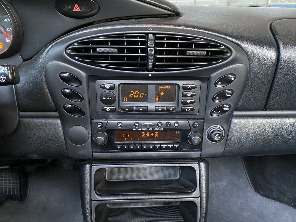 Porsche Boxster 986 2.7 220hp 2001 Convertible.