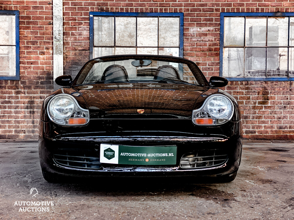 Porsche Boxster 986 2.7 220hp 2001 Convertible.