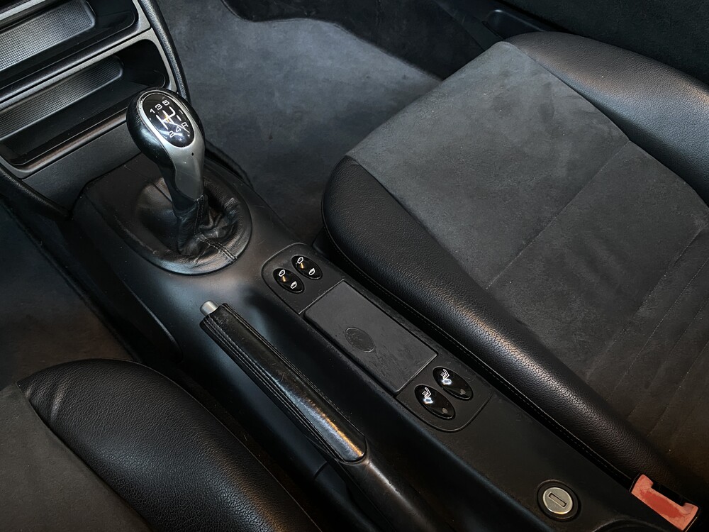 Porsche Boxster 986 2.7 220hp 2001 Convertible.