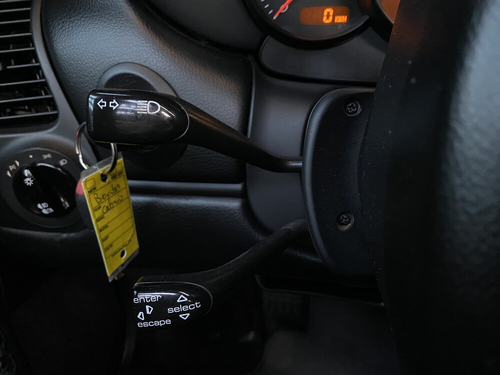 Porsche Boxster 986 2.7 220hp 2001 Convertible.