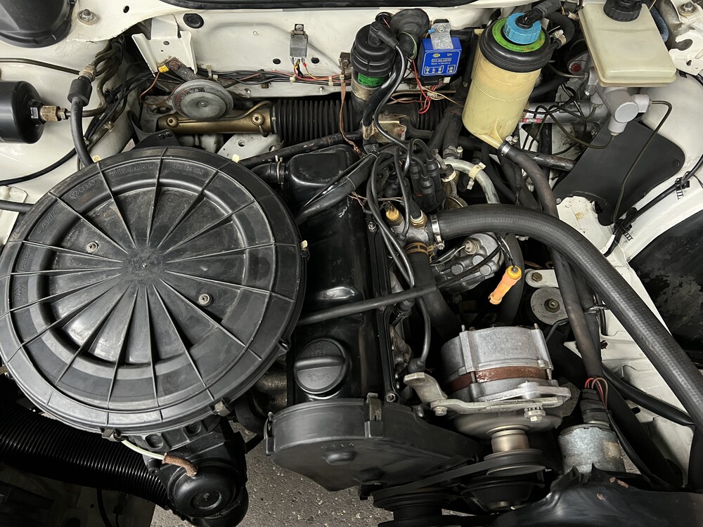 Audi 100 44 1.8 90hp 1988.