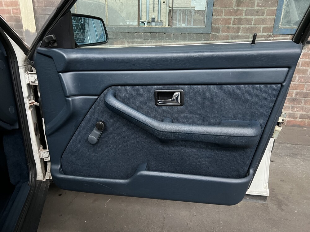 Audi 100 44 1.8 90hp 1988.