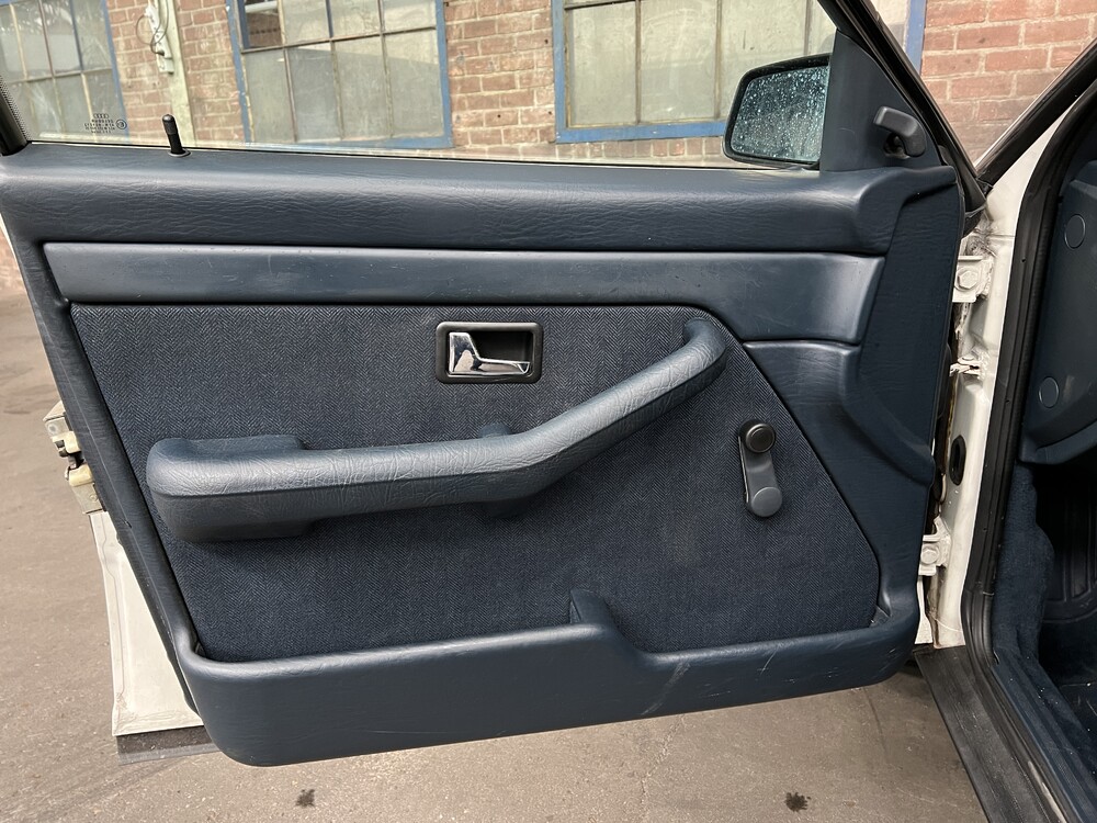 Audi 100 44 1.8 90hp 1988.