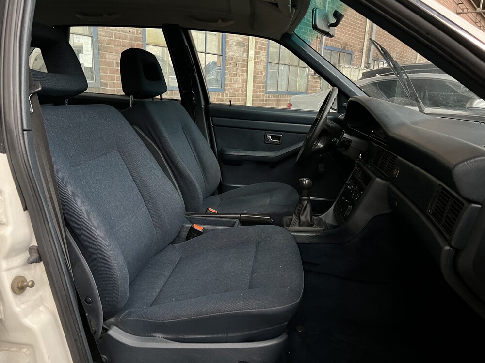 Audi 100 44 1.8 90hp 1988.